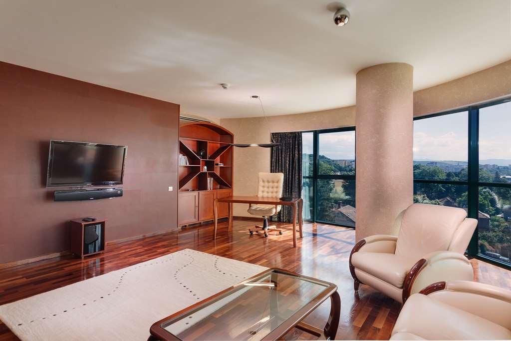 Doubletree By Hilton - Plaza Hotel 5*